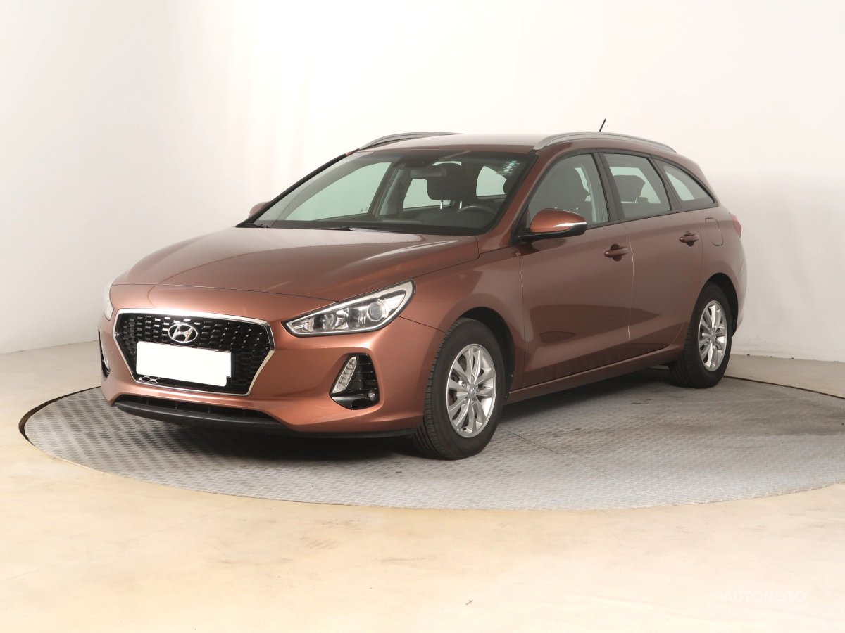 Hyundai i30, 2018 - pohled č. 3