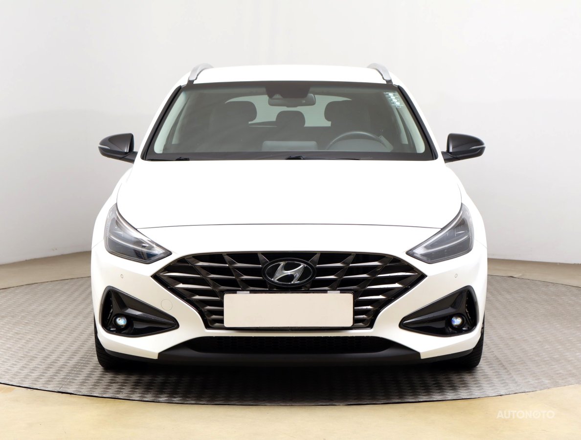 Hyundai i30, 2022 - pohled č. 2