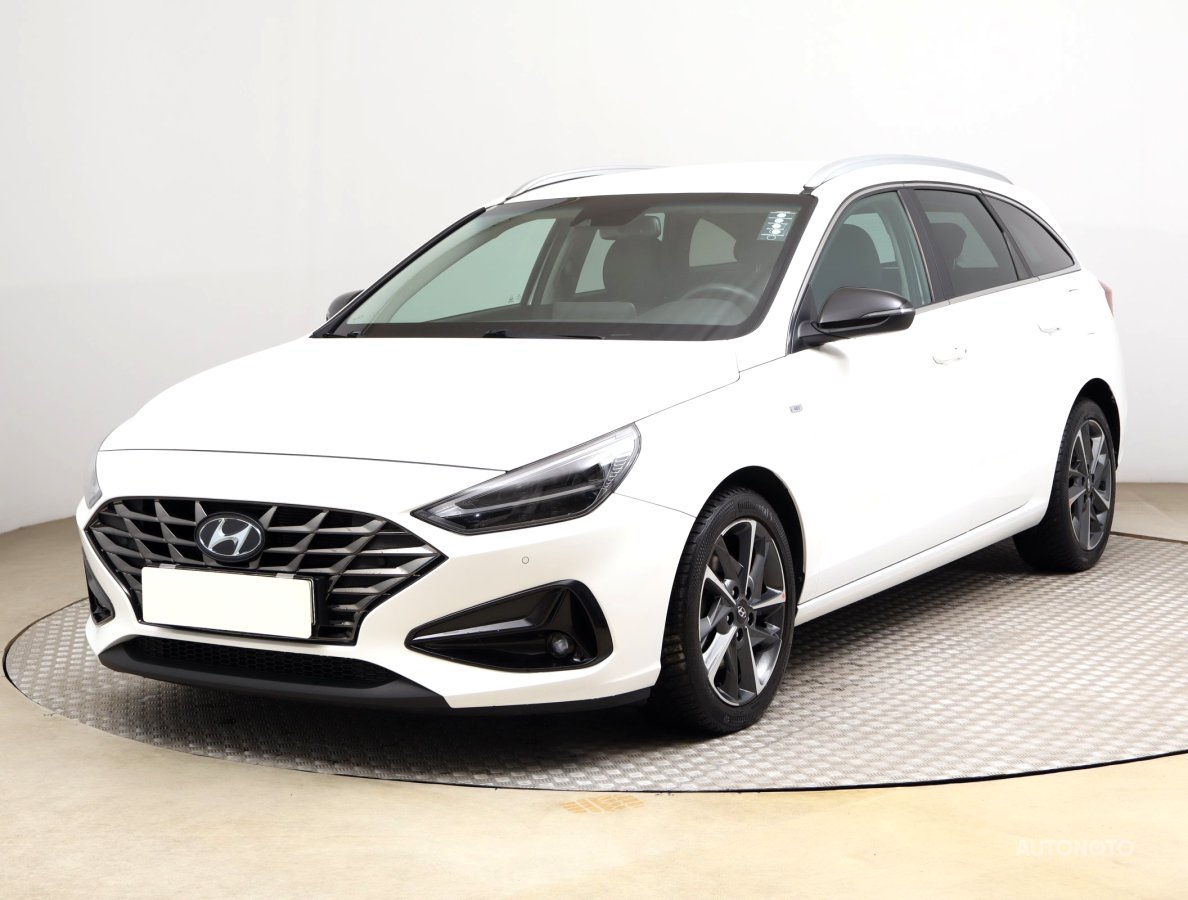 Hyundai i30, 2022 - pohled č. 3