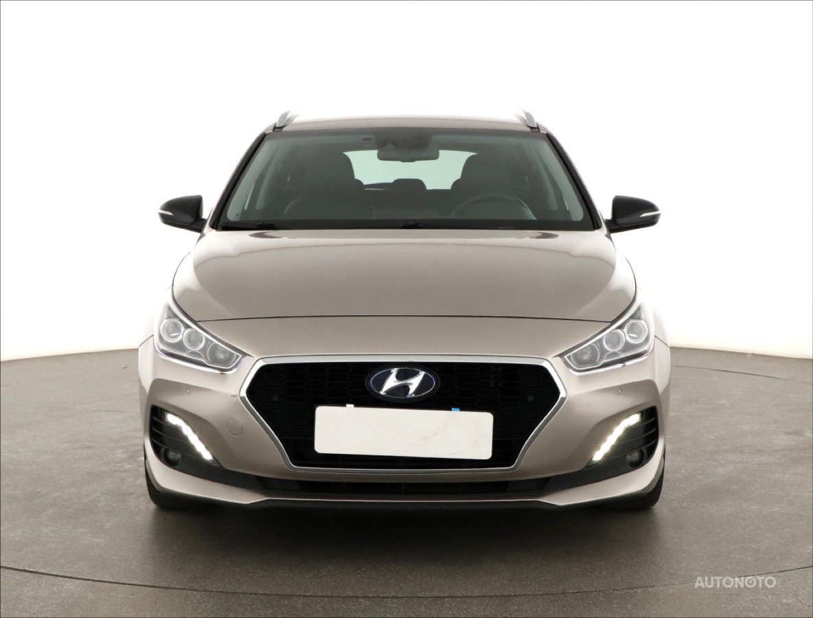 Hyundai i30, 2019 - pohled č. 2