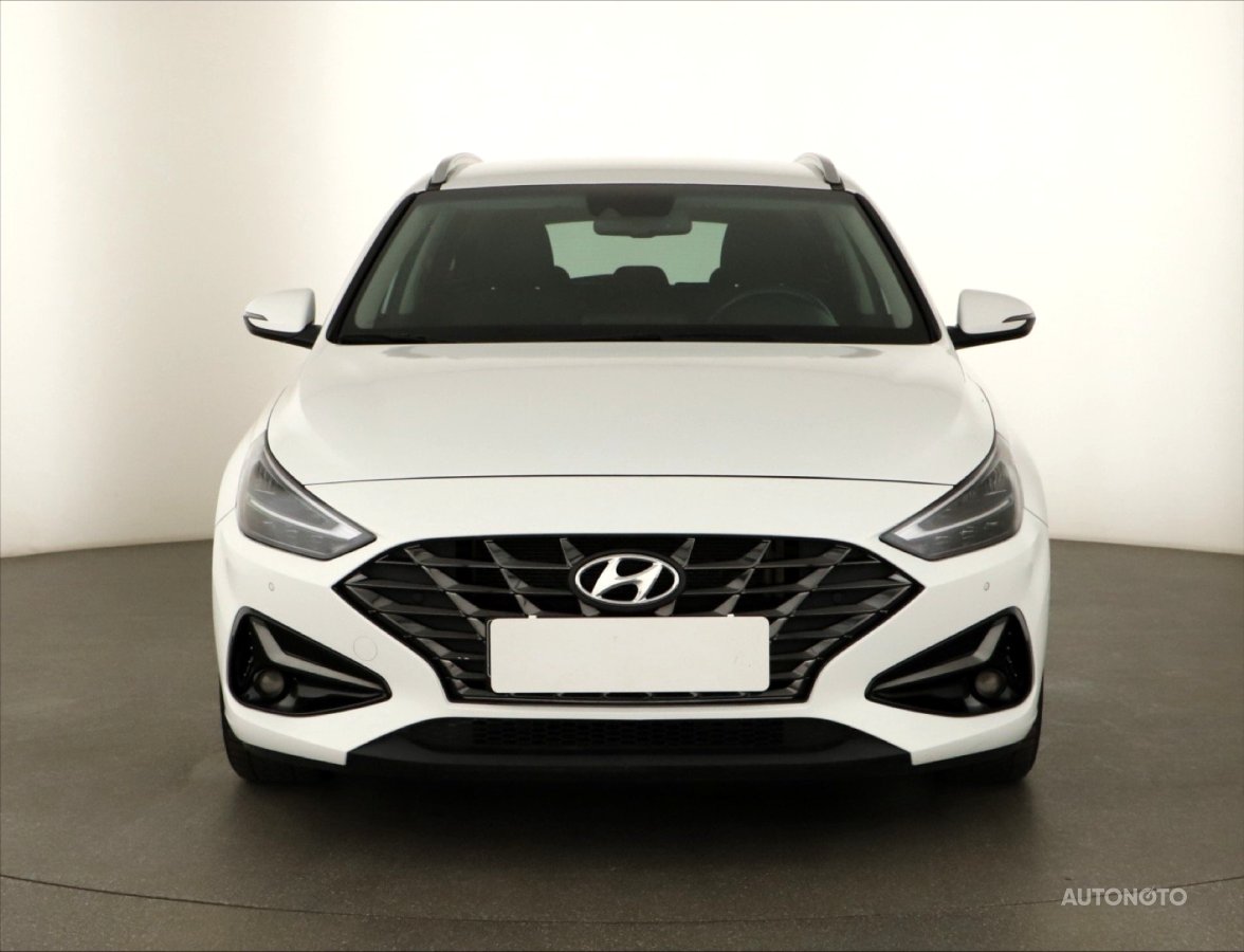Hyundai i30, 2022 - pohled č. 2