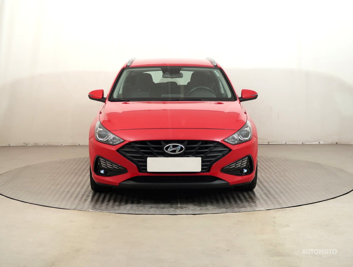 Hyundai i30, 2022 - pohled č. 2