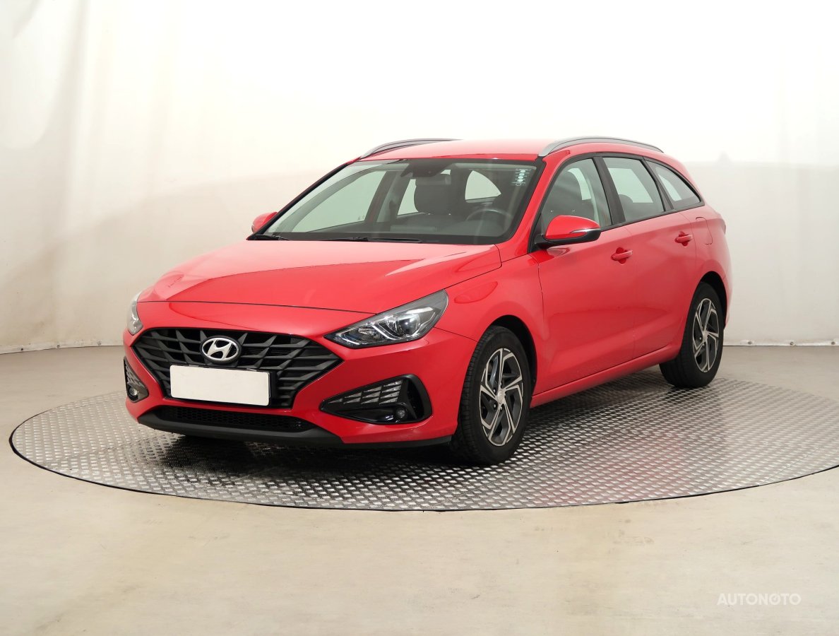 Hyundai i30, 2022 - pohled č. 3
