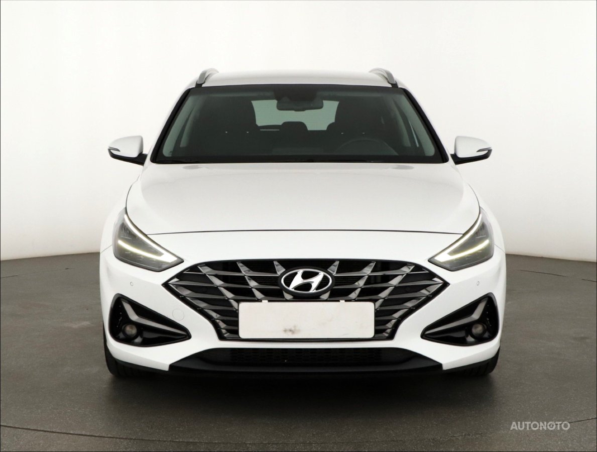 Hyundai i30, 2022 - pohled č. 2