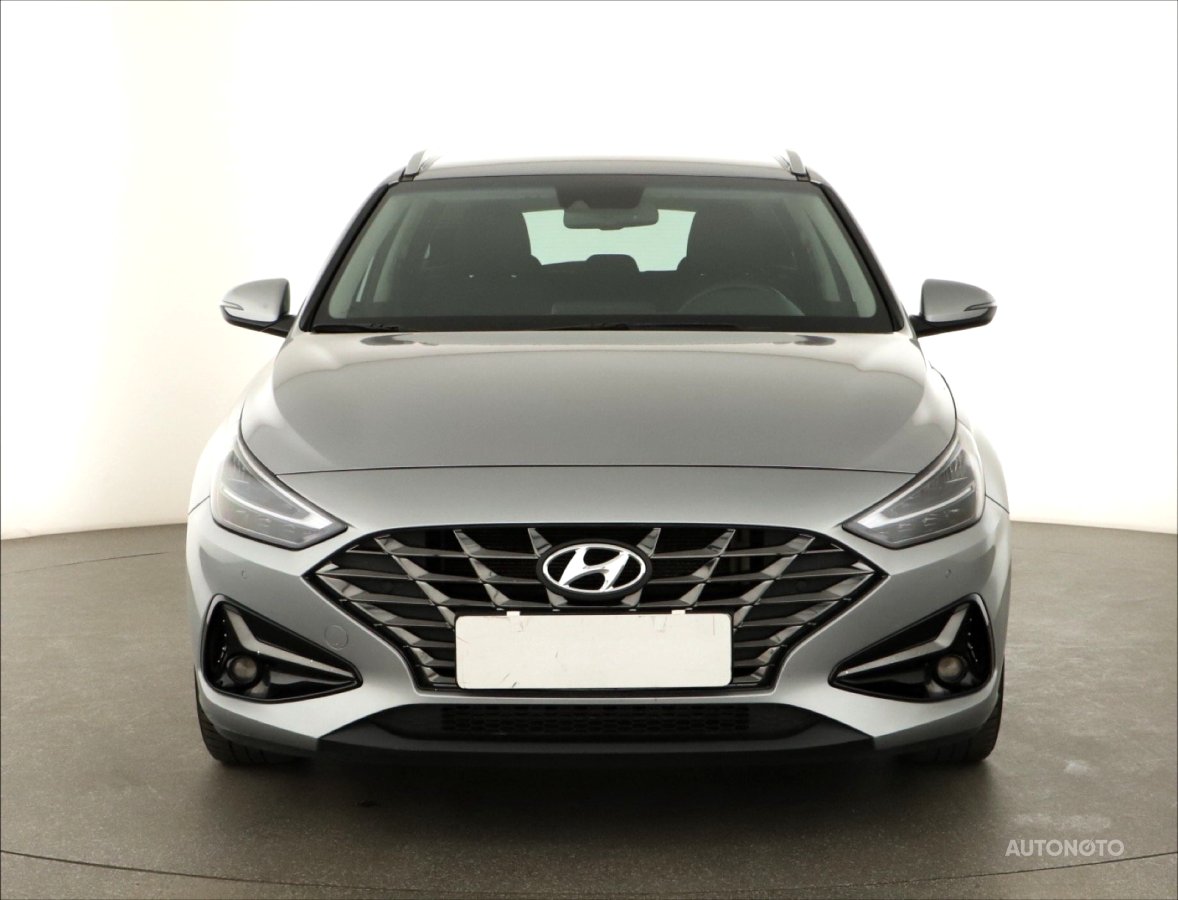 Hyundai i30, 2022 - pohled č. 2
