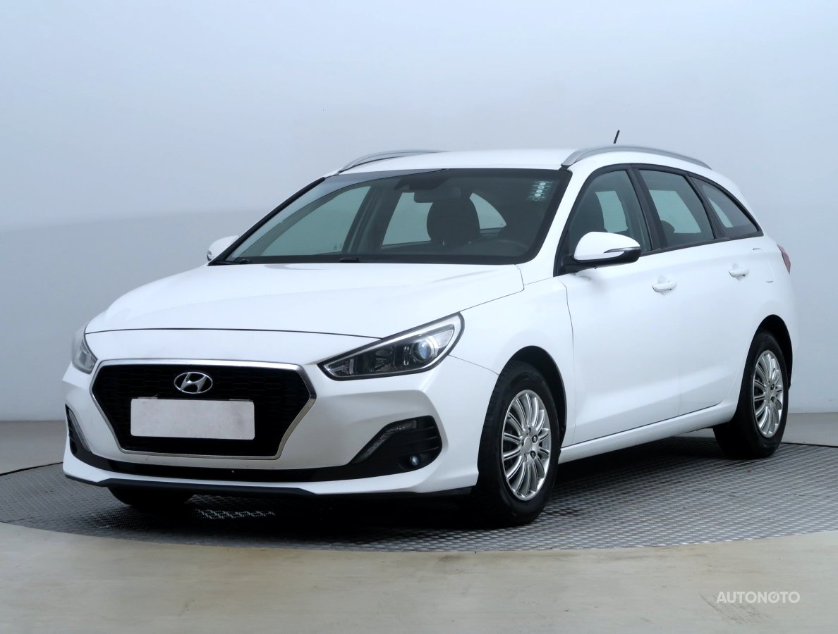 Hyundai i30, 2019 - pohled č. 3