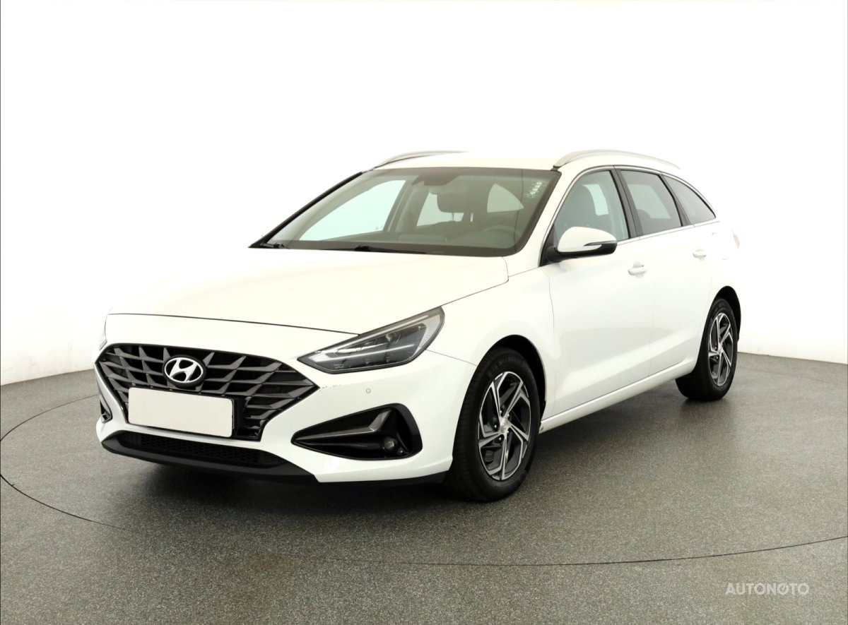 Hyundai i30, 2021 - pohled č. 3