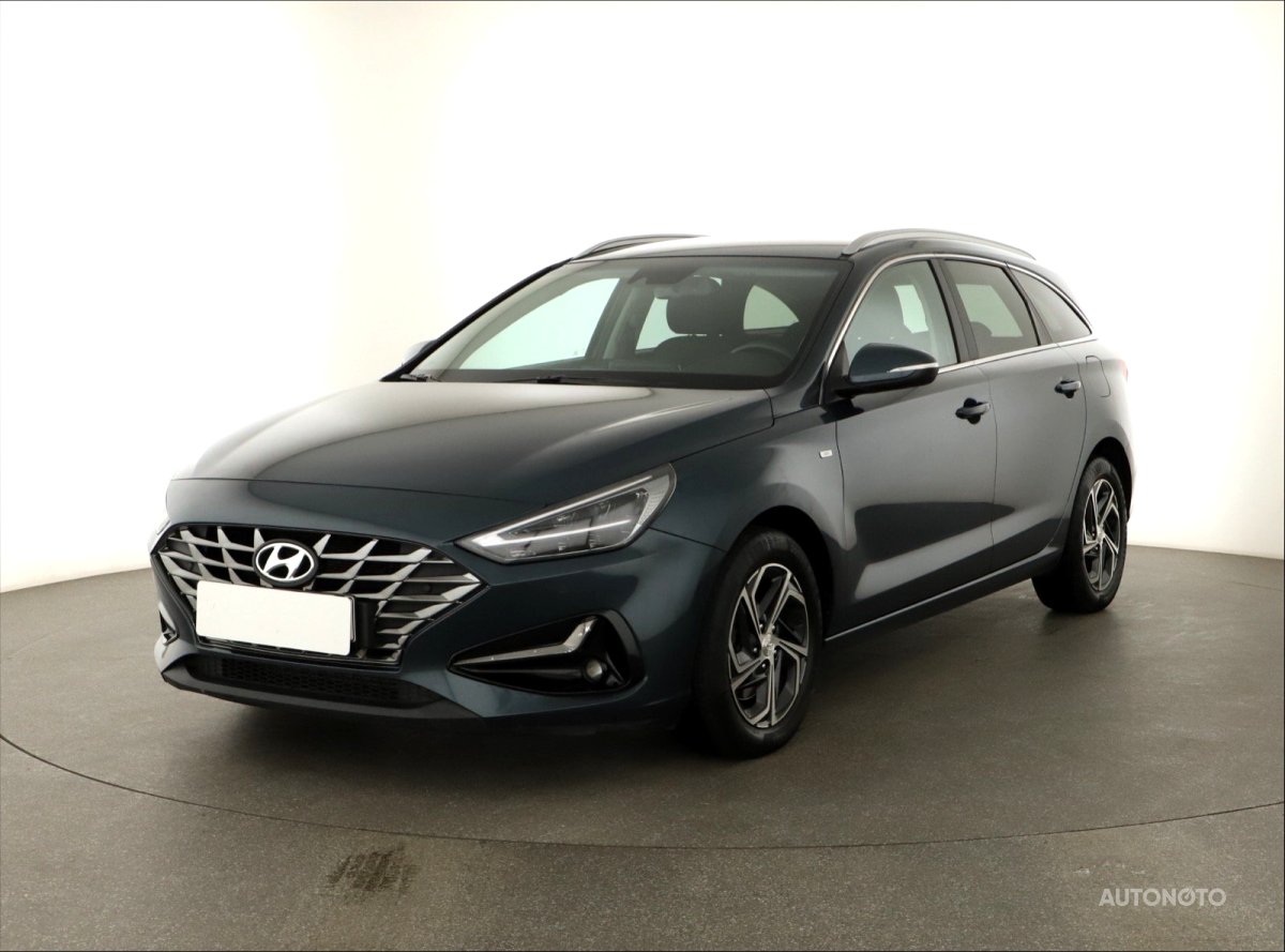 Hyundai i30, 2022 - pohled č. 3