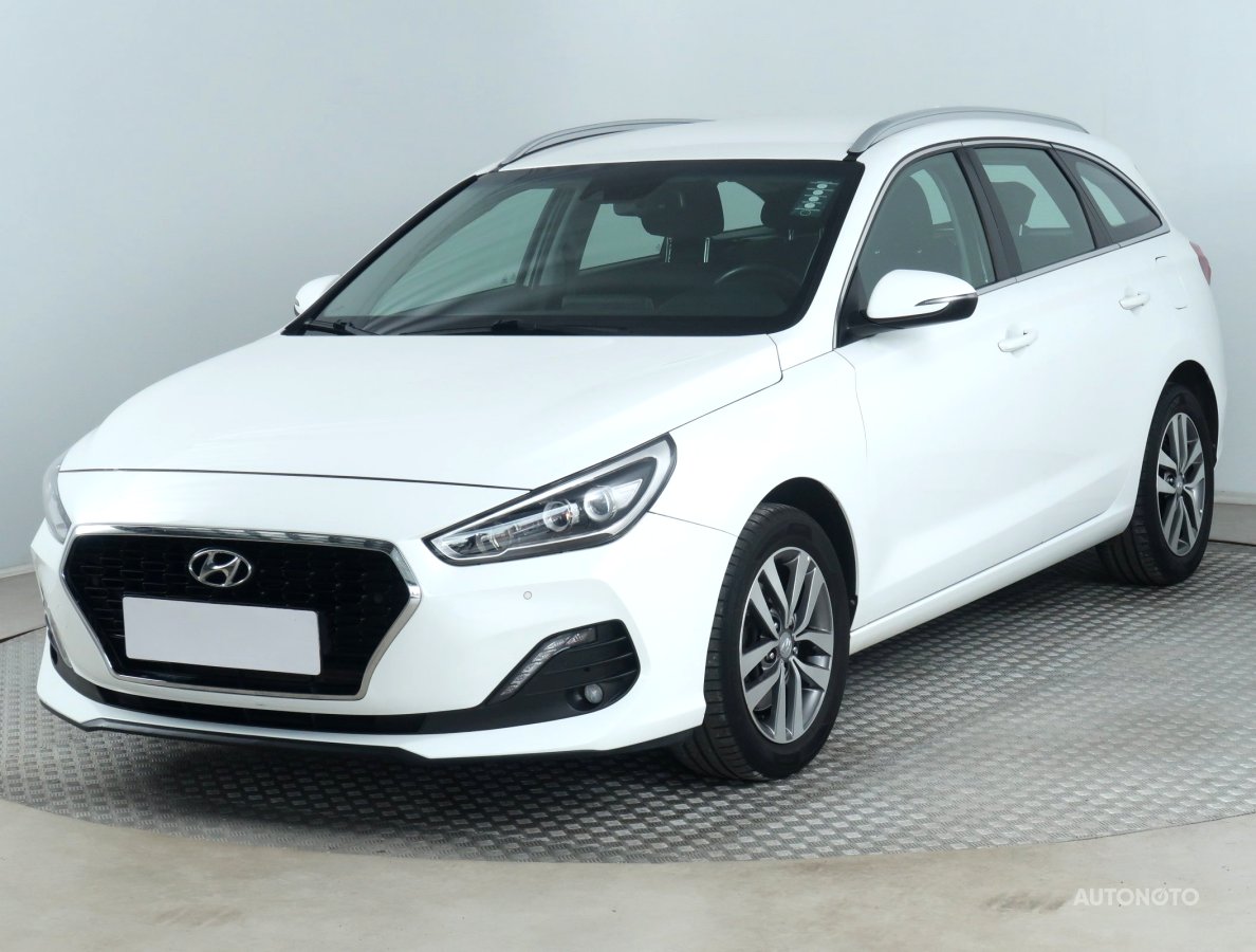 Hyundai i30, 2019 - pohled č. 3