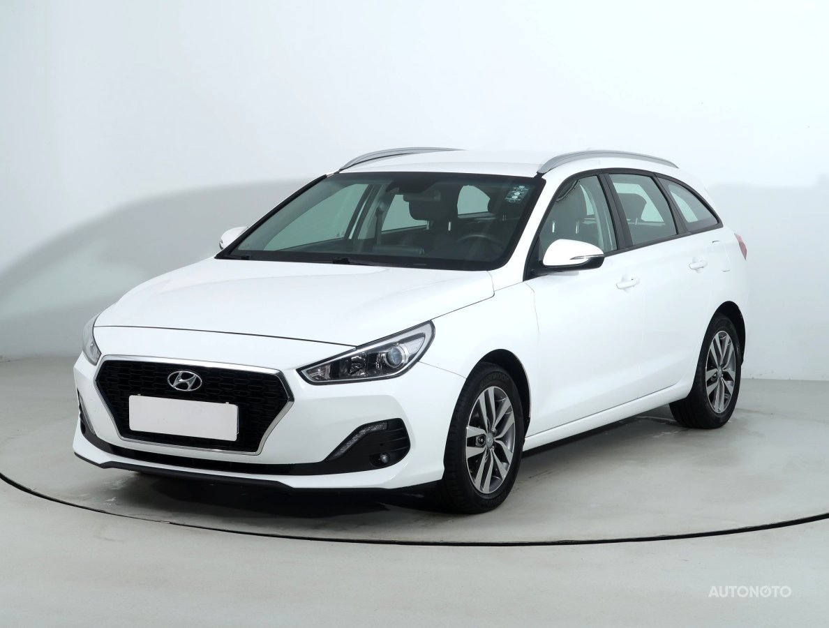 Hyundai i30, 2019 - pohled č. 3
