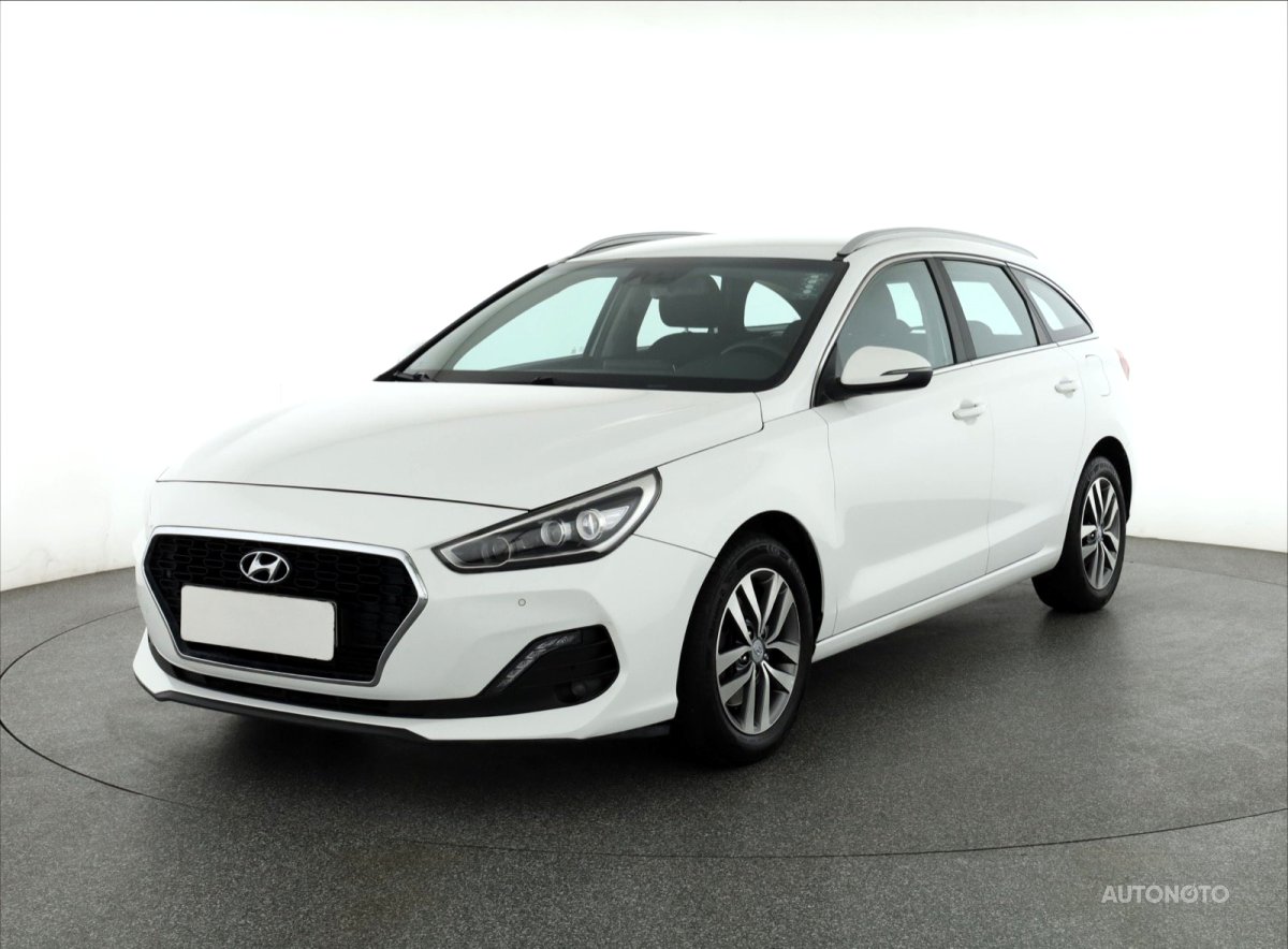 Hyundai i30, 2020 - pohled č. 3