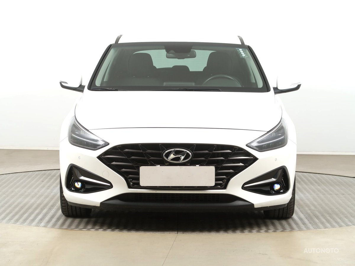 Hyundai i30, 2023 - pohled č. 2