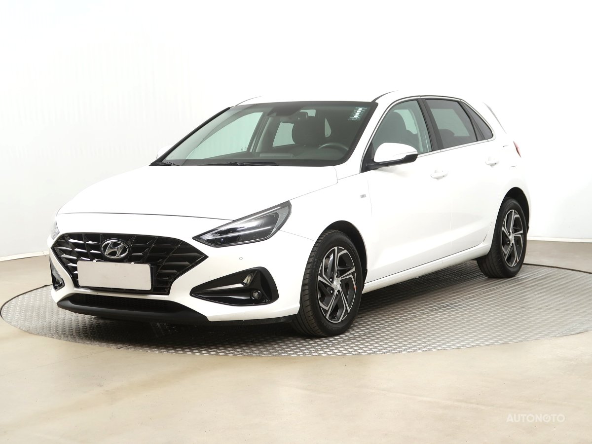 Hyundai i30, 2023 - pohled č. 3