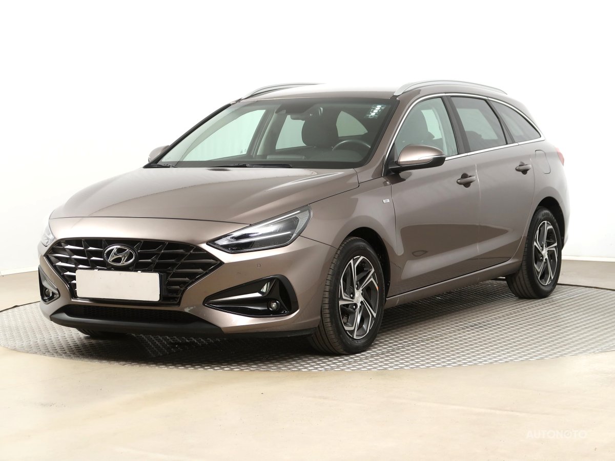 Hyundai i30, 2023 - pohled č. 3