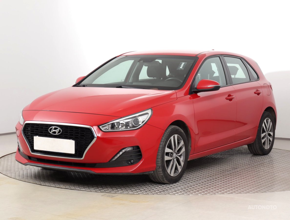 Hyundai i30, 2020 - pohled č. 3