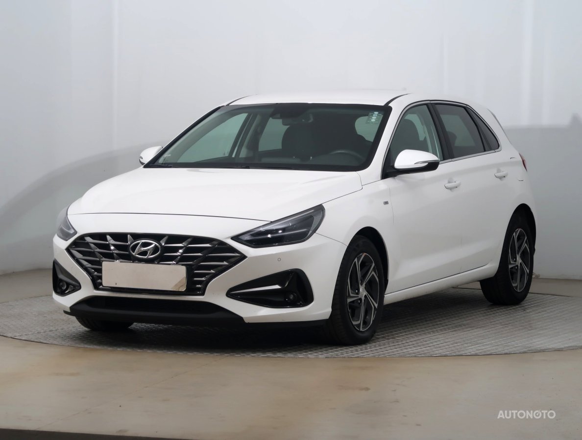 Hyundai i30, 2023 - pohled č. 3