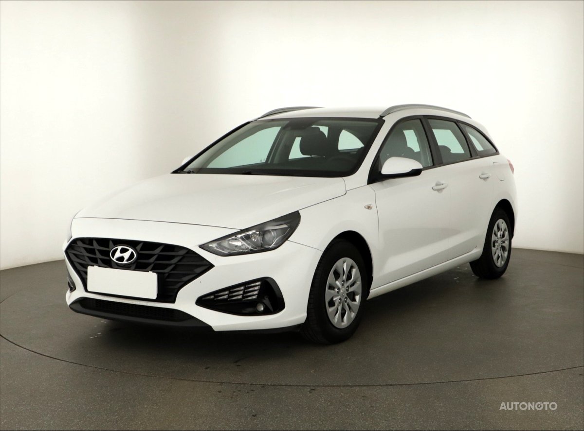 Hyundai i30, 2022 - pohled č. 3