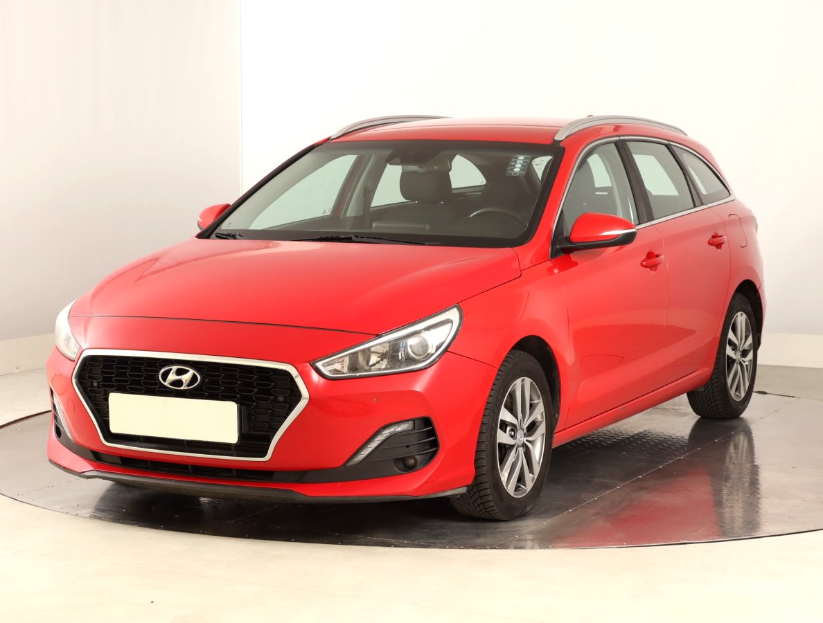 Hyundai i30, 2018 - pohled č. 3