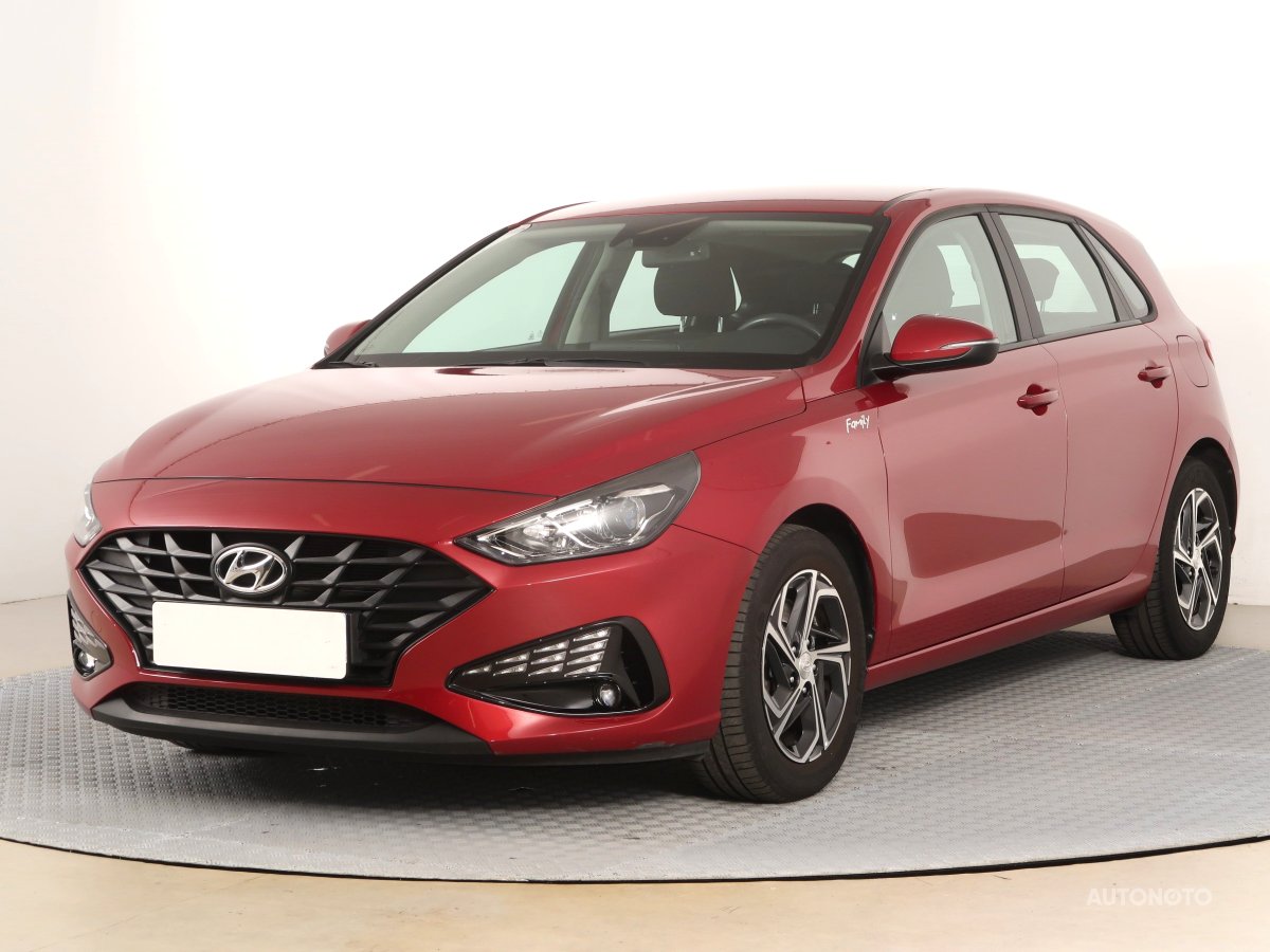 Hyundai i30, 2020 - pohled č. 3