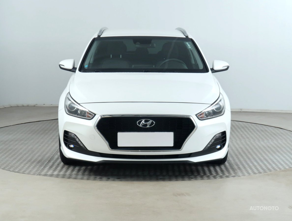 Hyundai i30, 2020 - pohled č. 2