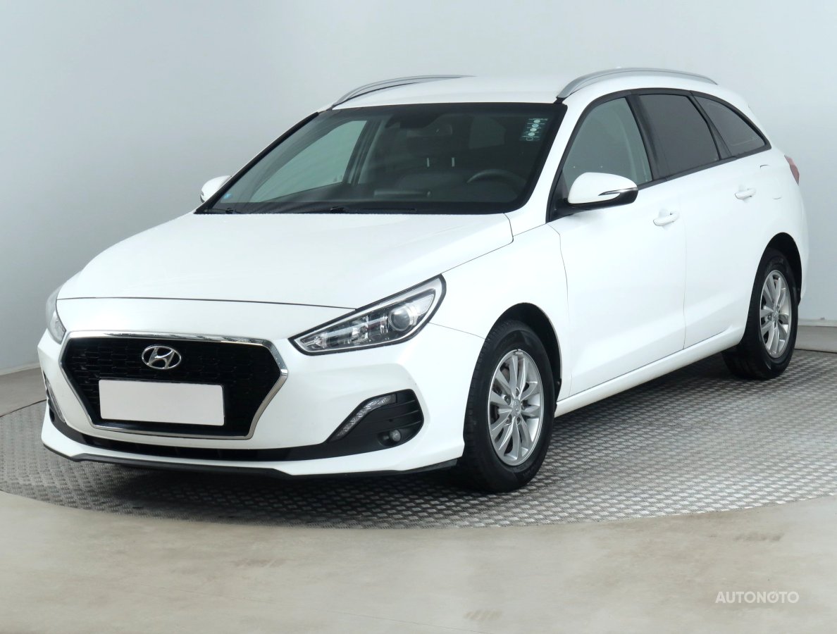 Hyundai i30, 2020 - pohled č. 3