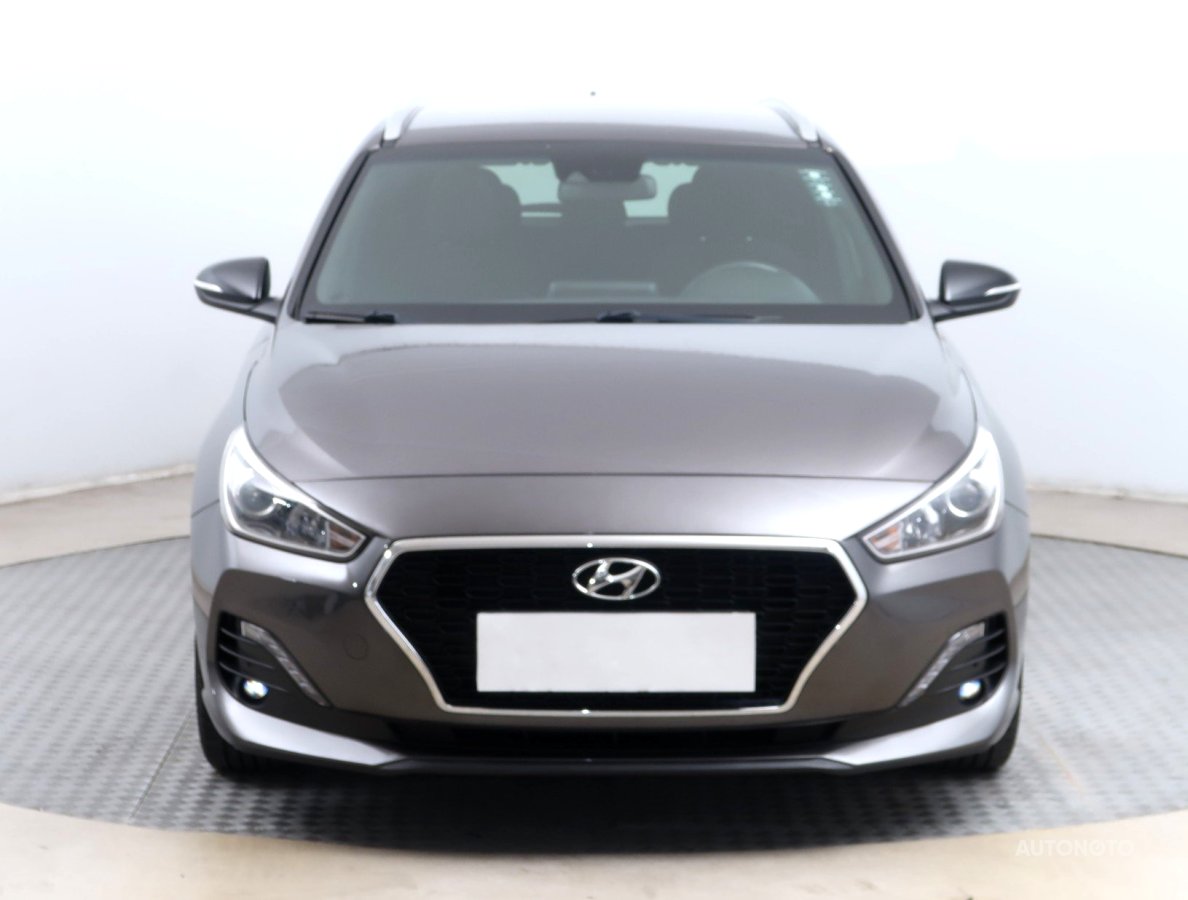 Hyundai i30, 2019 - pohled č. 2
