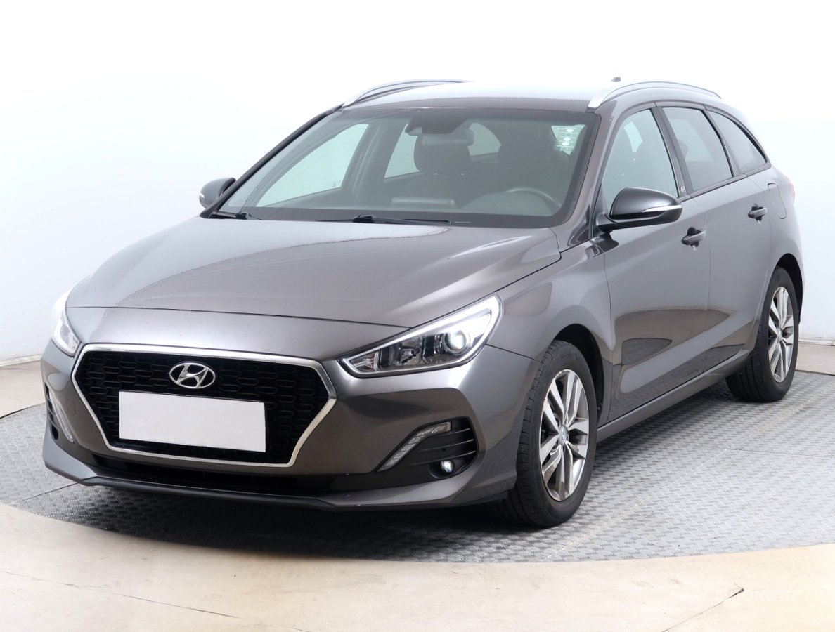 Hyundai i30, 2019 - pohled č. 3