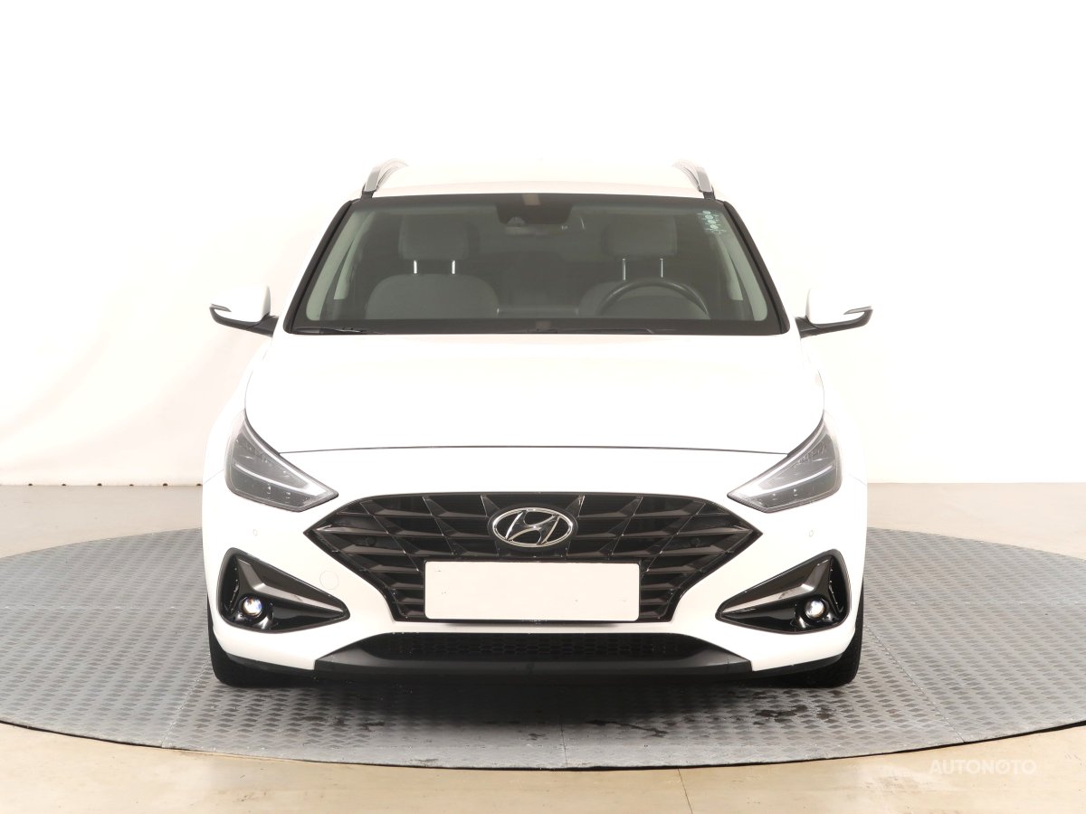 Hyundai i30, 2022 - pohled č. 2