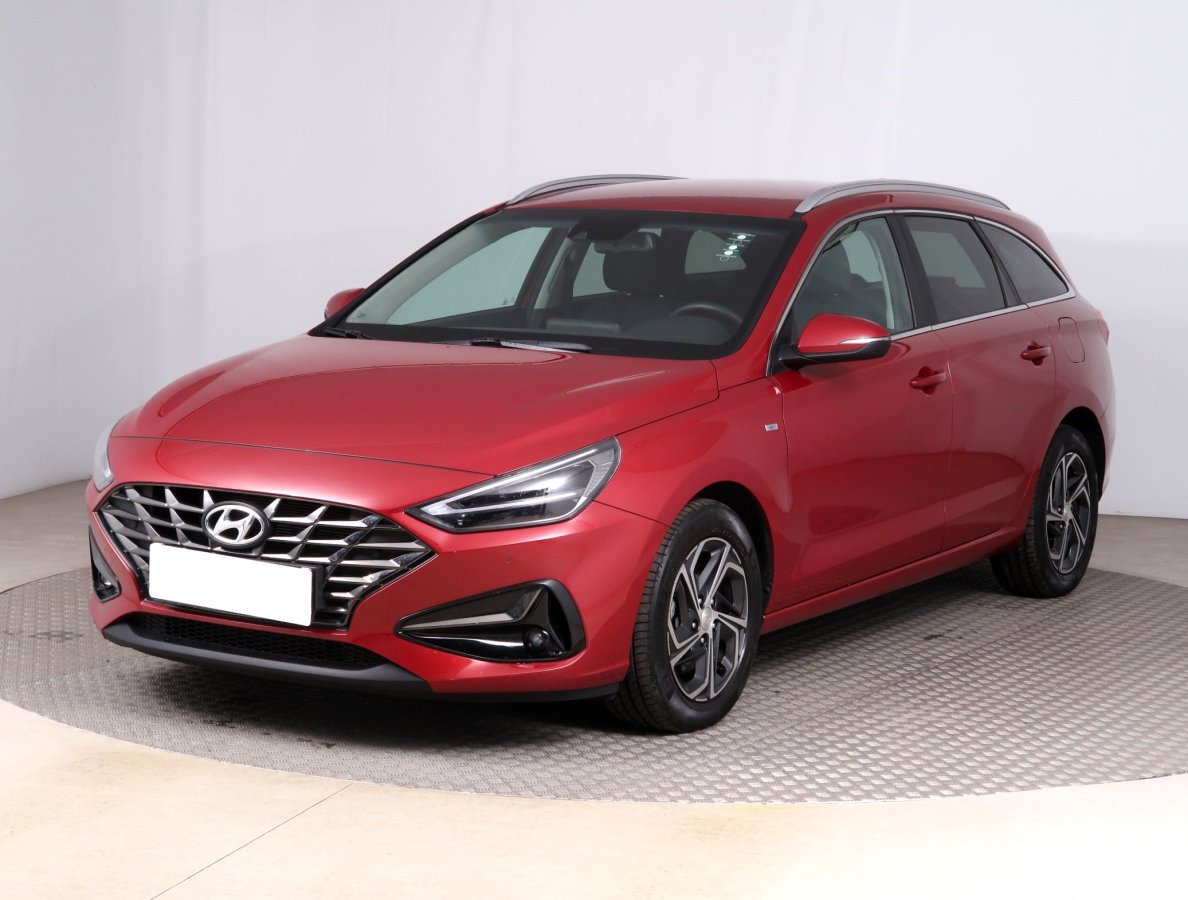 Hyundai i30, 2022 - pohled č. 3