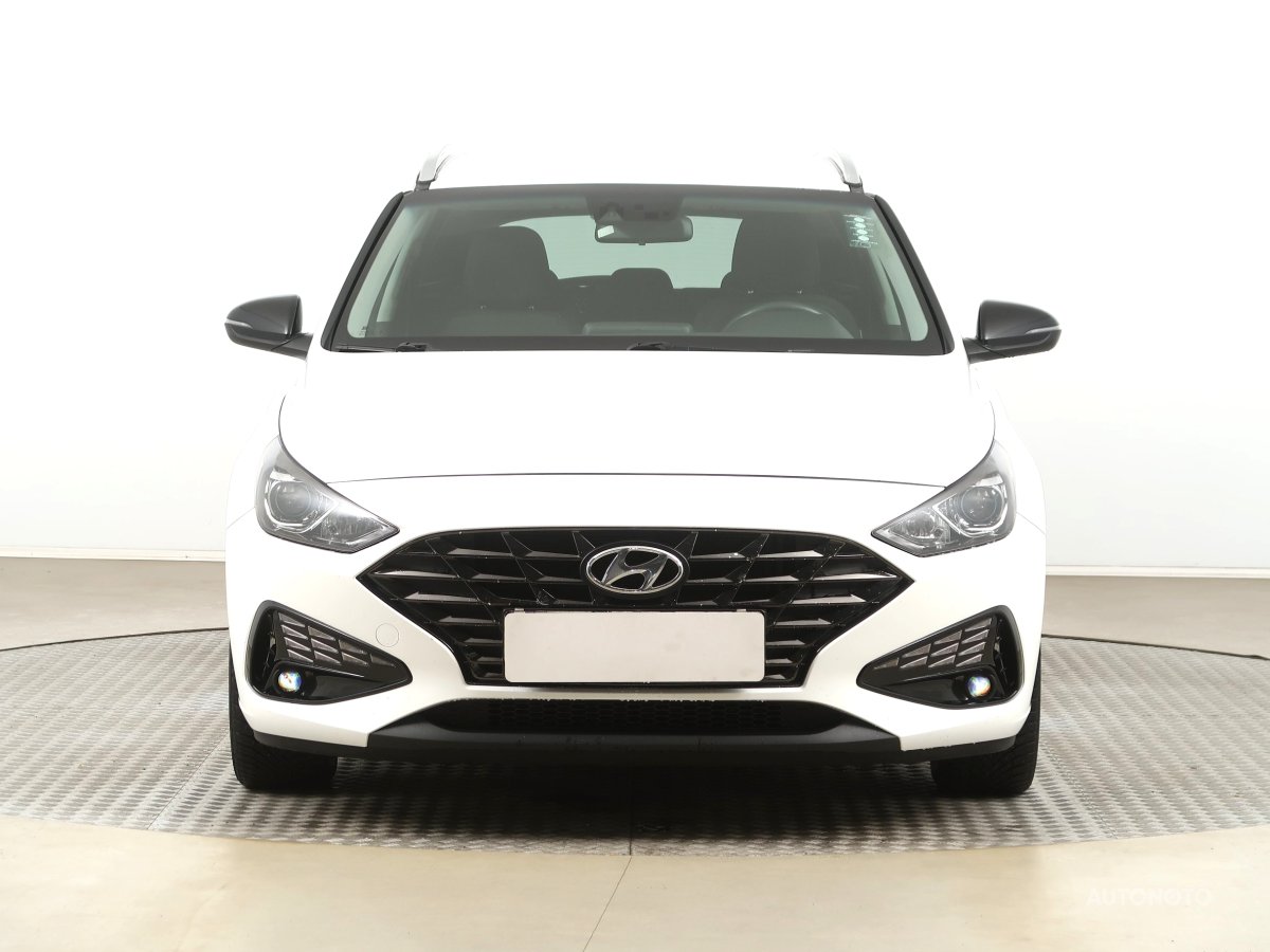 Hyundai i30, 2022 - pohled č. 2