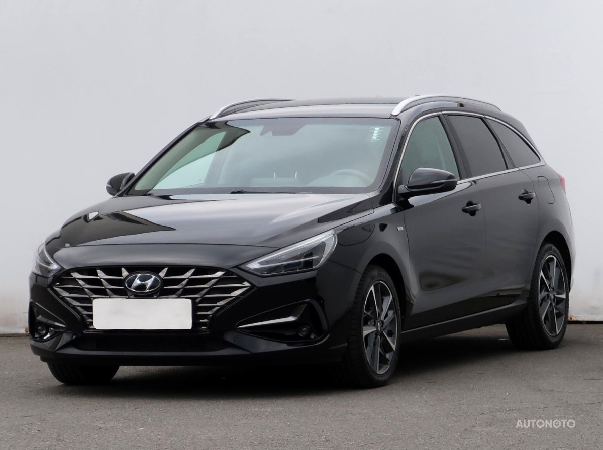 Hyundai i30, 2020 - pohled č. 3