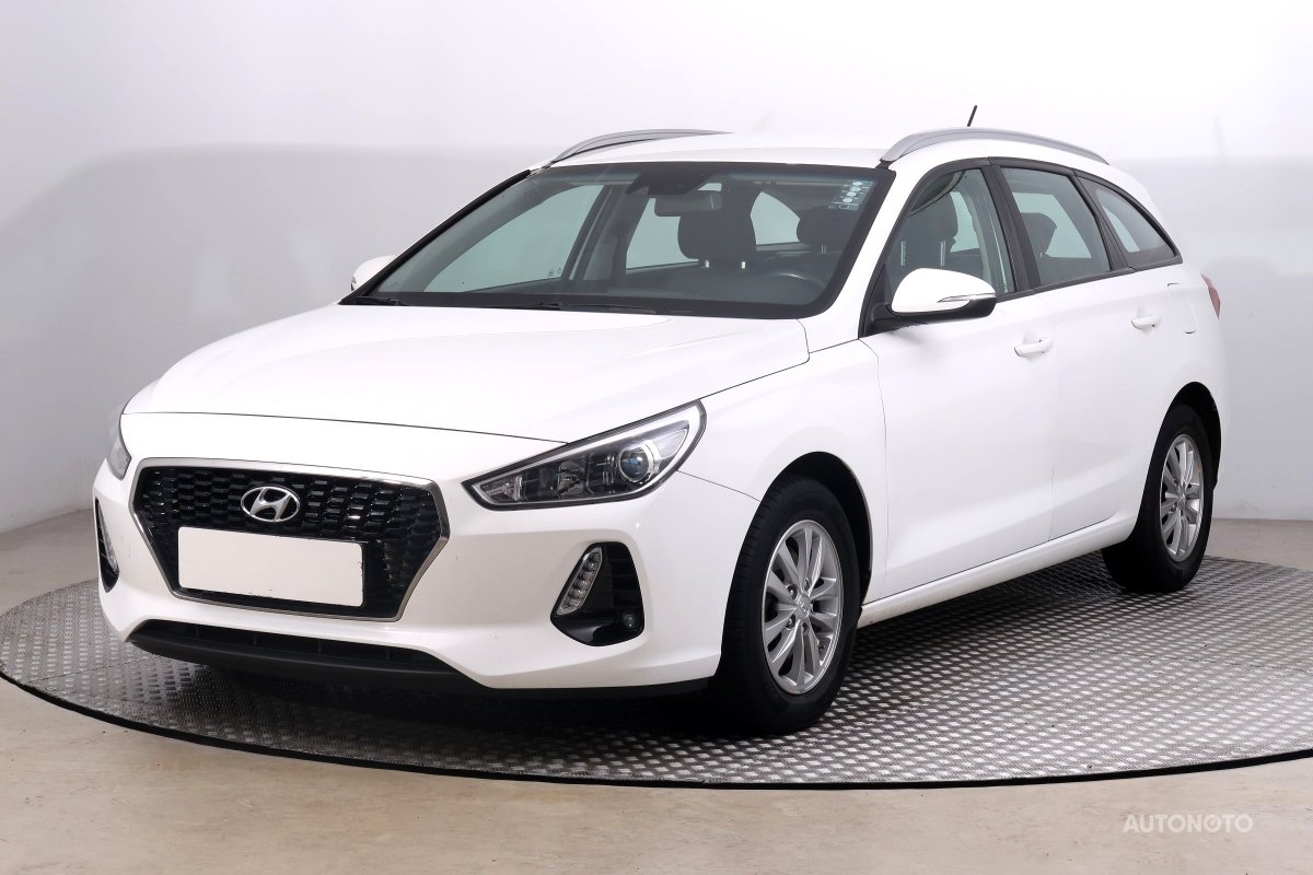 Hyundai i30, 2018 - pohled č. 3