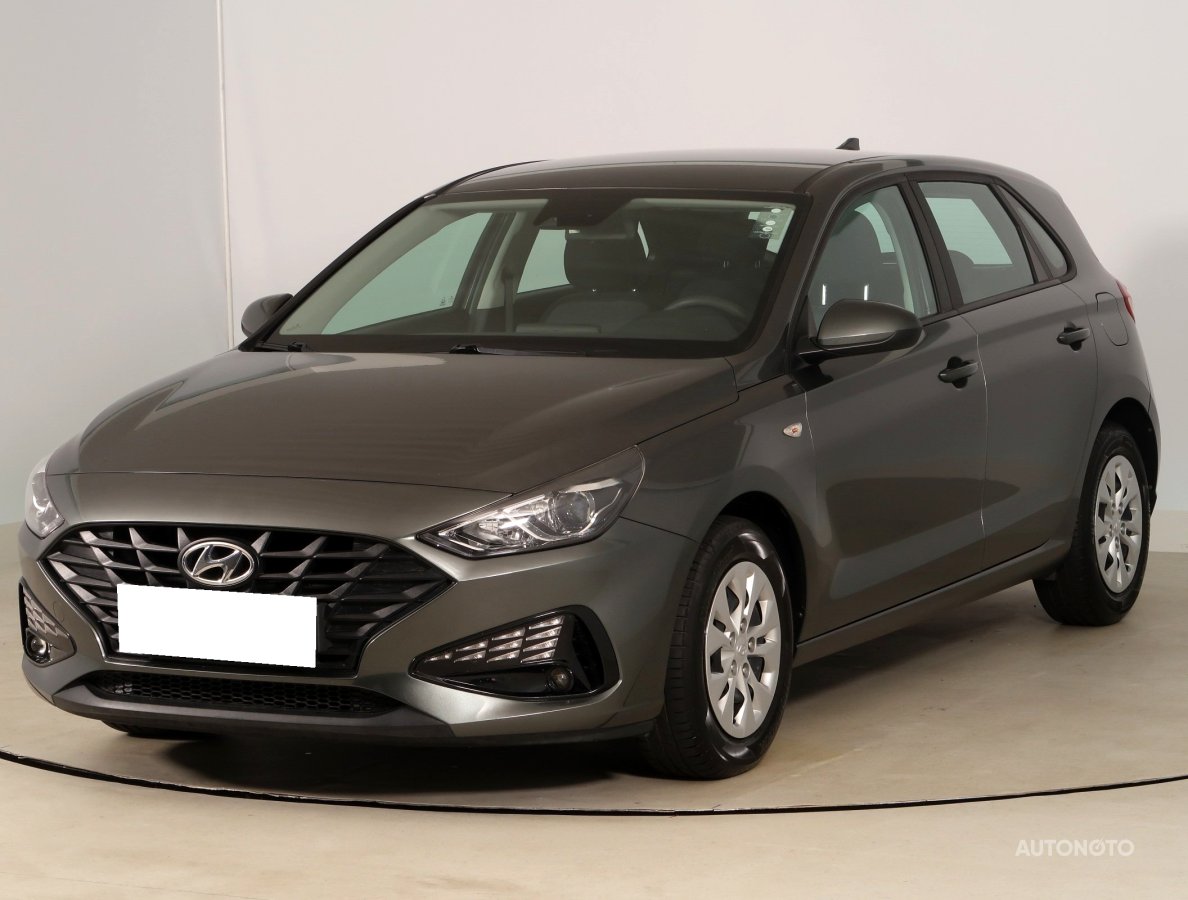 Hyundai i30, 2021 - pohled č. 3