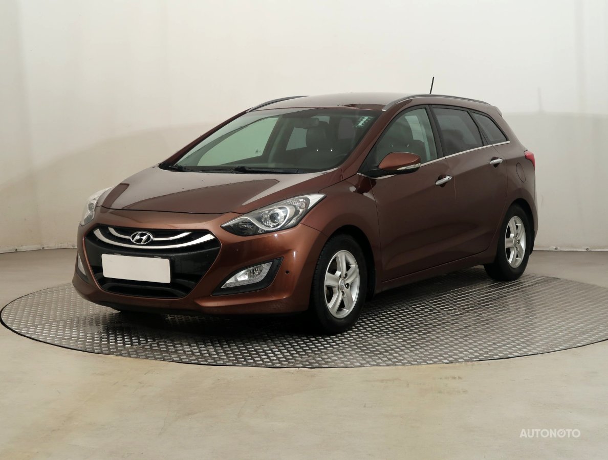 Hyundai i30, 2012 - pohled č. 3