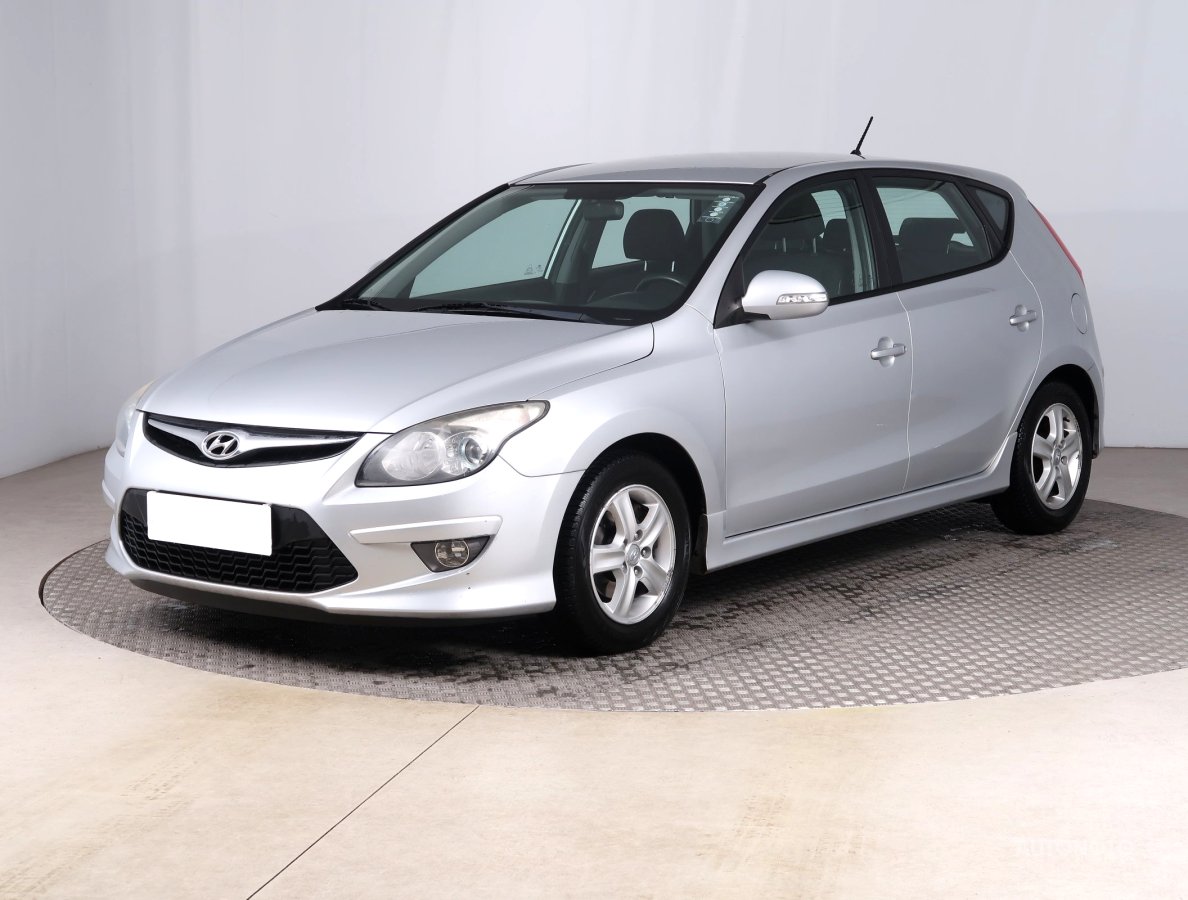 Hyundai i30, 2011 - pohled č. 3