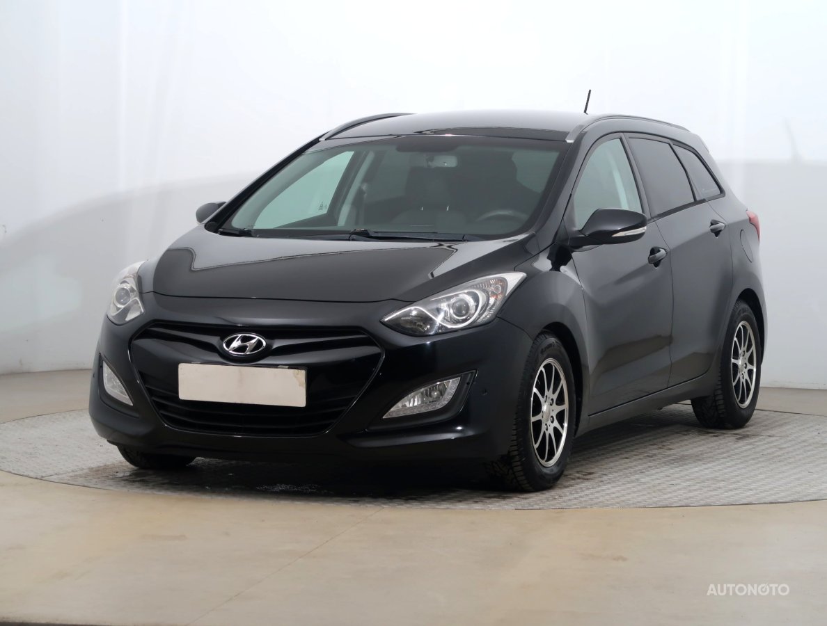 Hyundai i30, 2012 - pohled č. 3