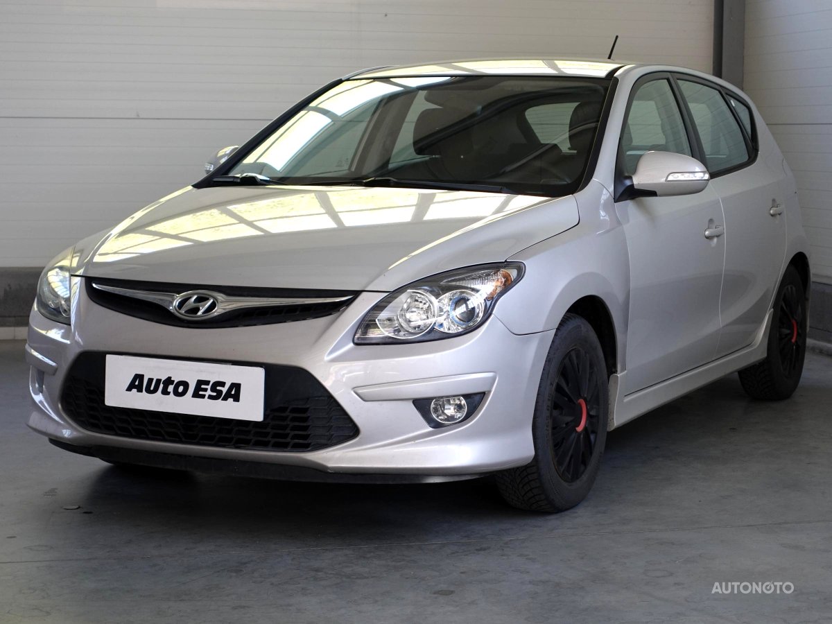 Hyundai i30, 2011 - pohled č. 3