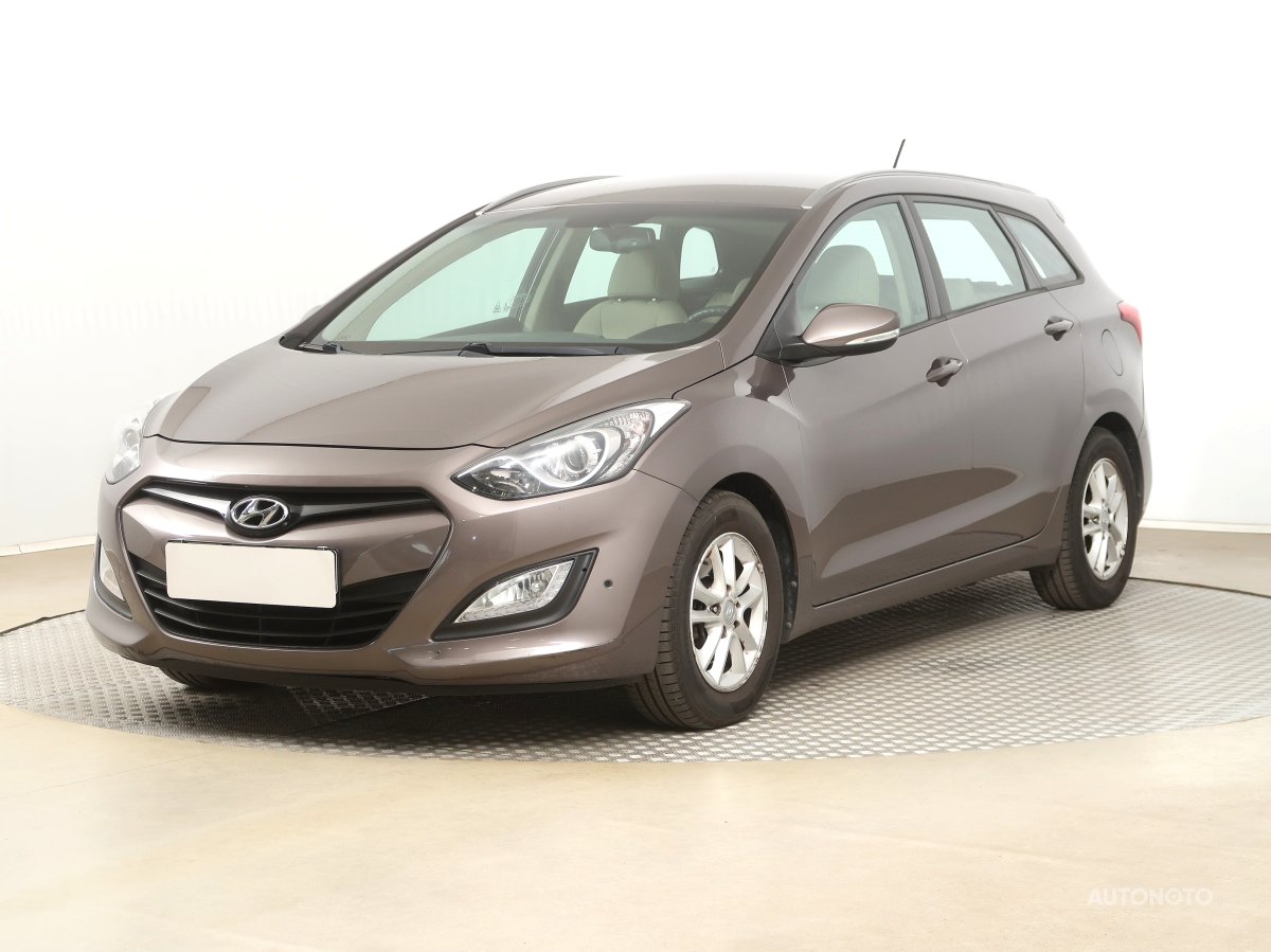 Hyundai i30, 2012 - pohled č. 3
