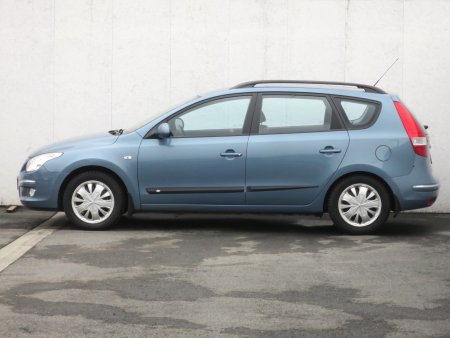 Hyundai i30, 2008 - pohled č. 4