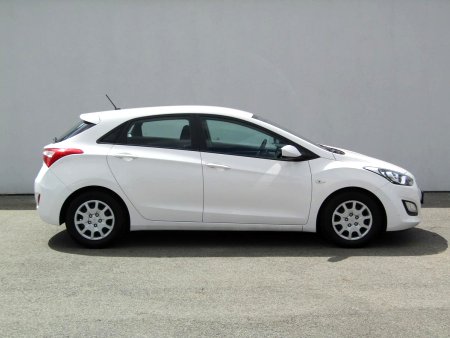 Hyundai i30, 2012 - pohled č. 4
