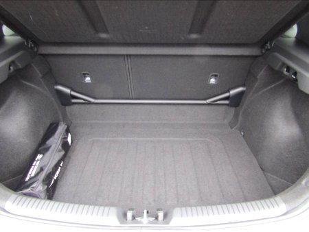 Hyundai i30, 2018 - pohled č. 10