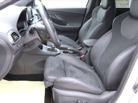 Hyundai i30, 2018 - pohled č. 7