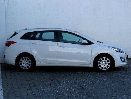 Hyundai i30, 2014 - pohled č. 4