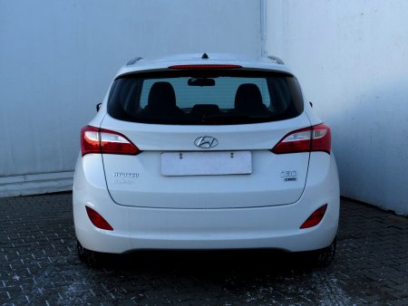 Hyundai i30, 2014 - pohled č. 6