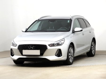 Hyundai i30, 2018 - pohled č. 3