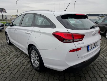 Hyundai i30, 2018 - pohled č. 3