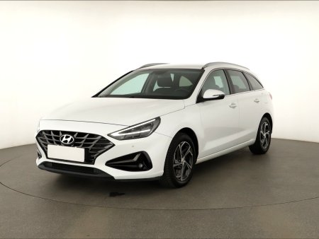 Hyundai i30, 2021 - pohled č. 3