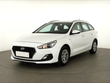 Hyundai i30, 2019 - pohled č. 3
