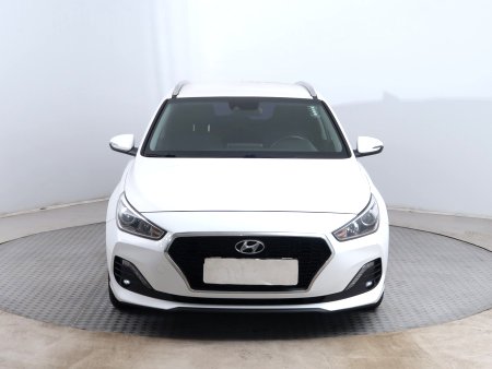 Hyundai i30, 2020 - pohled č. 2