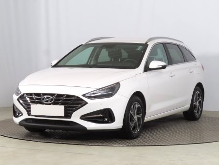 Hyundai i30, 2022 - pohled č. 3